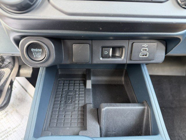 Certified 2025 Ford Maverick Tremor AWD/4WD image 23