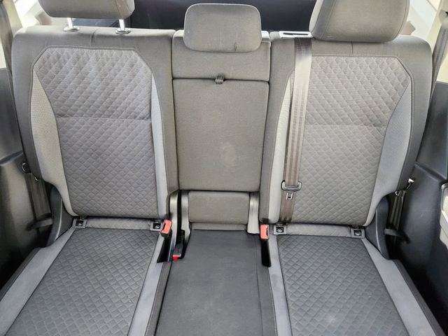 Used 2020 Volkswagen Tiguan S image 17