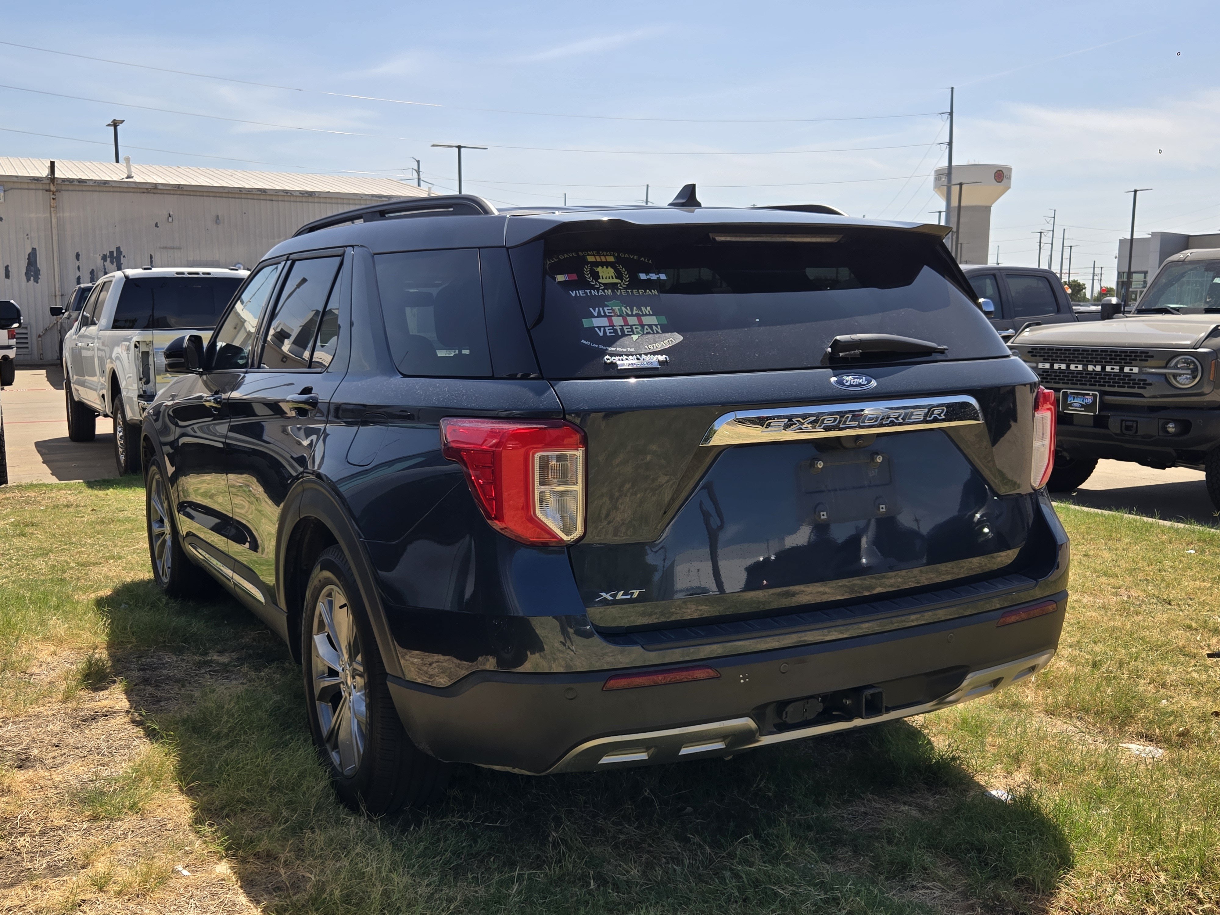 Certified 2023 Ford Explorer XLT w/ Equipment Group 202A RWD image 6