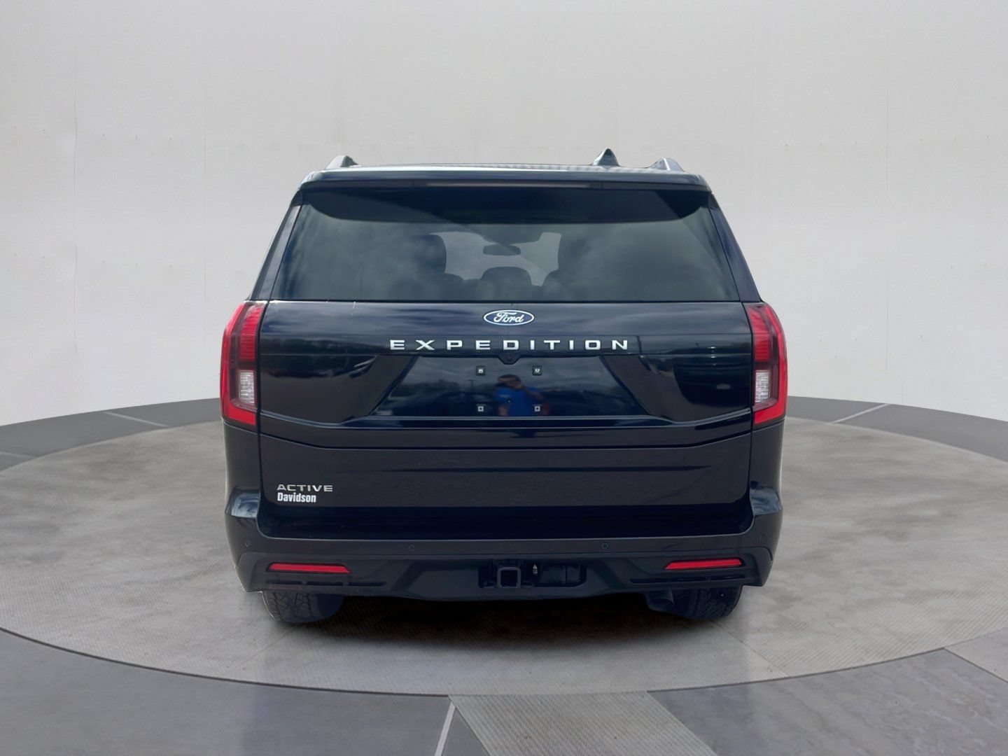 Certified 2025 Ford Expedition Active AWD/4WD image 5