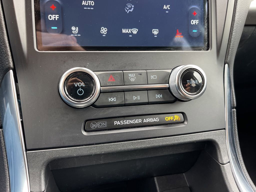 Certified 2024 Ford Edge Titanium image 12