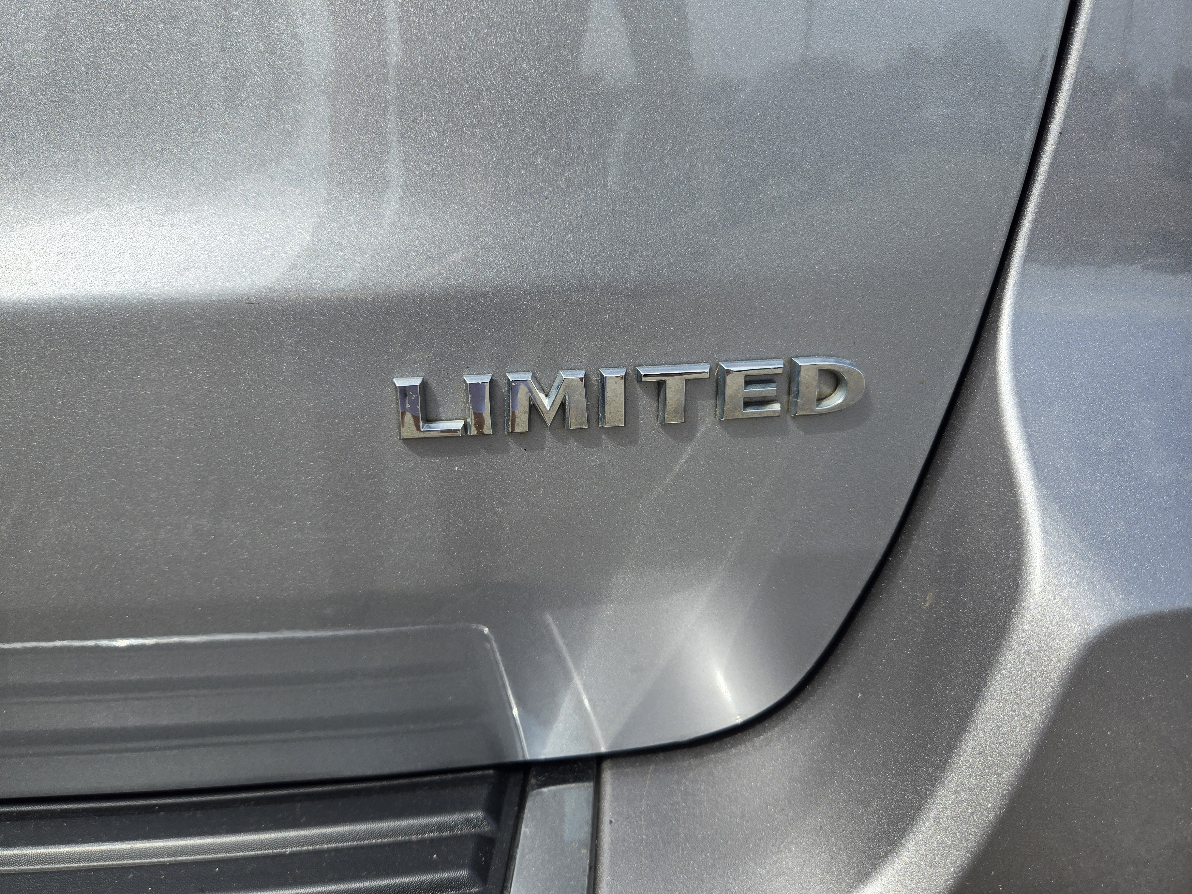 Used 2018 Jeep Grand Cherokee Limited image 7