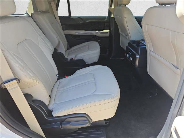 Certified 2023 Ford Expedition Platinum image 22