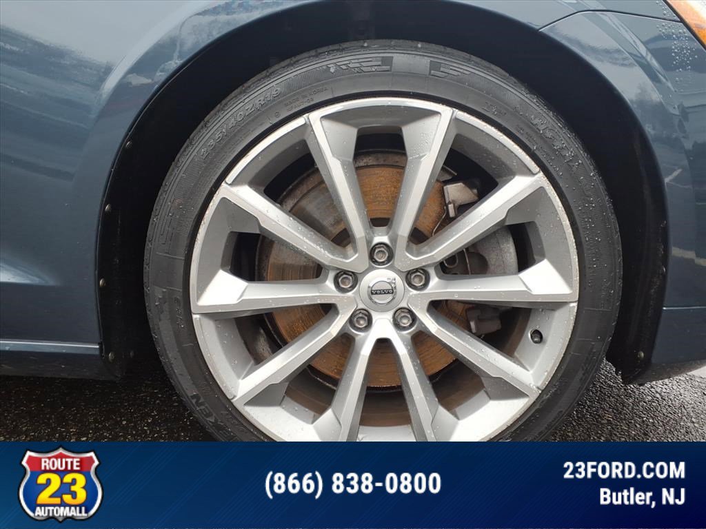 Used 2021 Volvo S60 T6 Momentum image 10