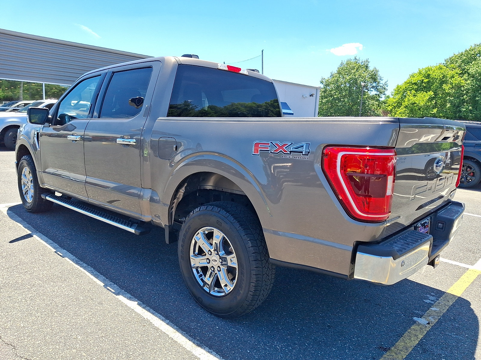 Certified 2022 Ford F150 XLT w/ Equipment Group 302A High AWD/4WD image 7