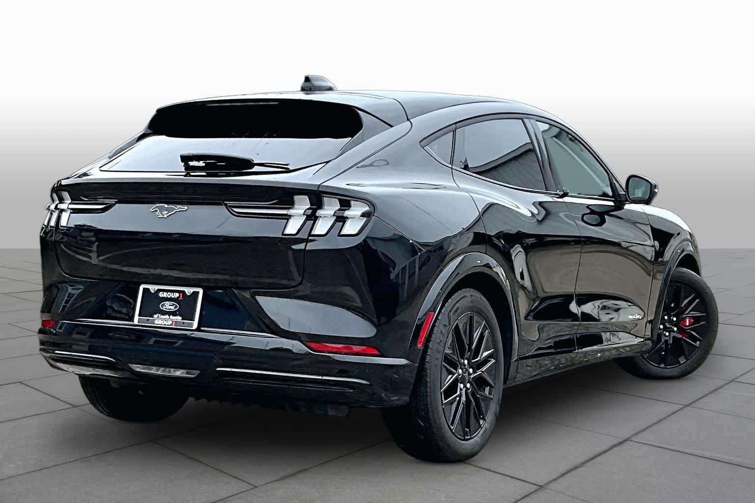 Certified 2025 Ford Mustang Mach-E Premium w/ Sport Appearance Package AWD/4WD image 6