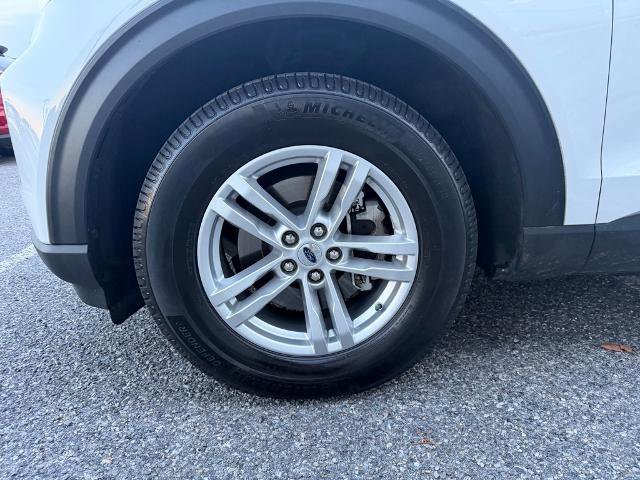 Certified 2021 Ford Explorer XLT w/ Equipment Group 202A image 21