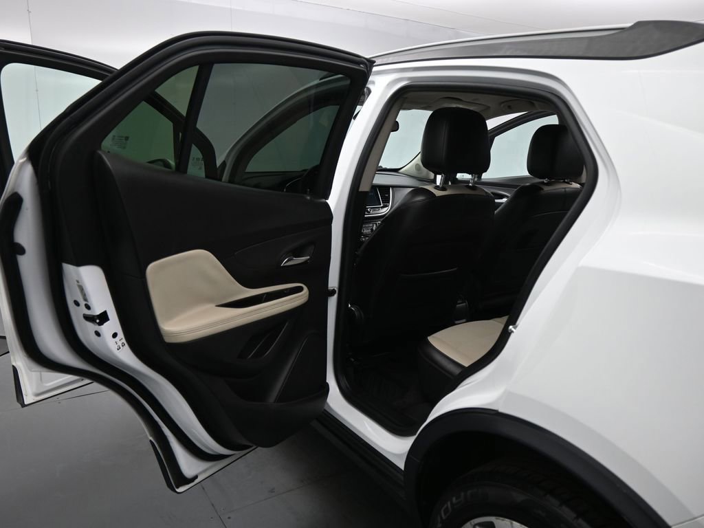 Used 2017 Buick Encore Preferred image 17