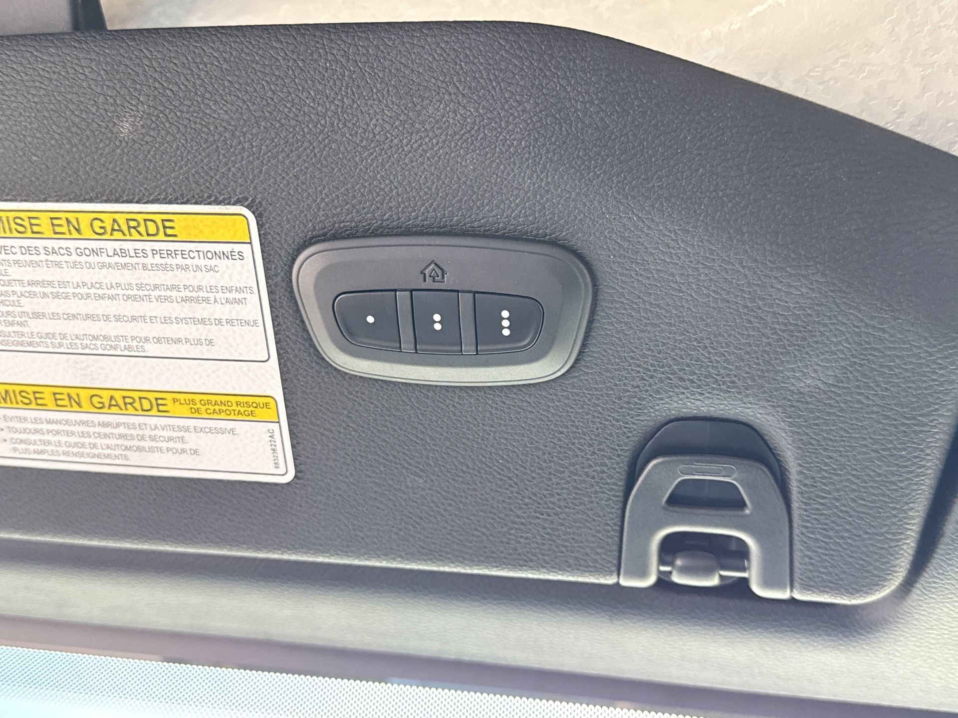 Used 2020 Jeep Wrangler Unlimited Sahara AWD/4WD image 11