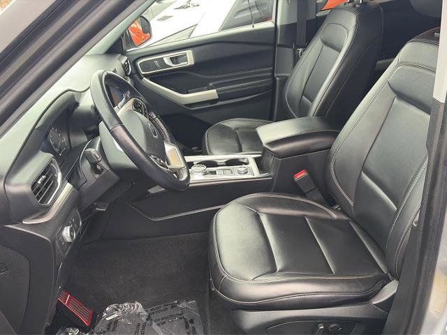 Certified 2021 Ford Explorer XLT w/ Equipment Group 202A image 12