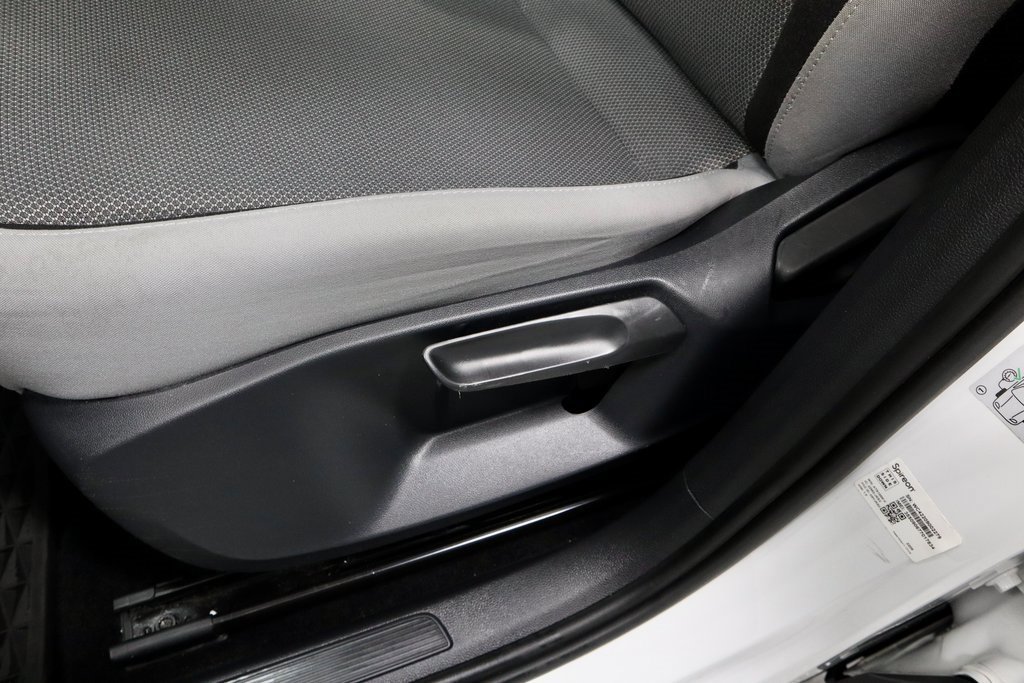 Used 2022 Volkswagen Taos S image 24