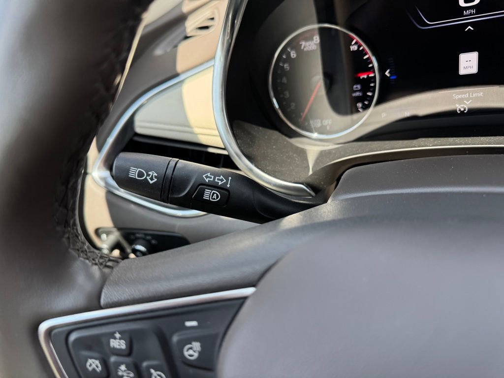 Used 2024 Chevrolet Malibu LT FWD image 18