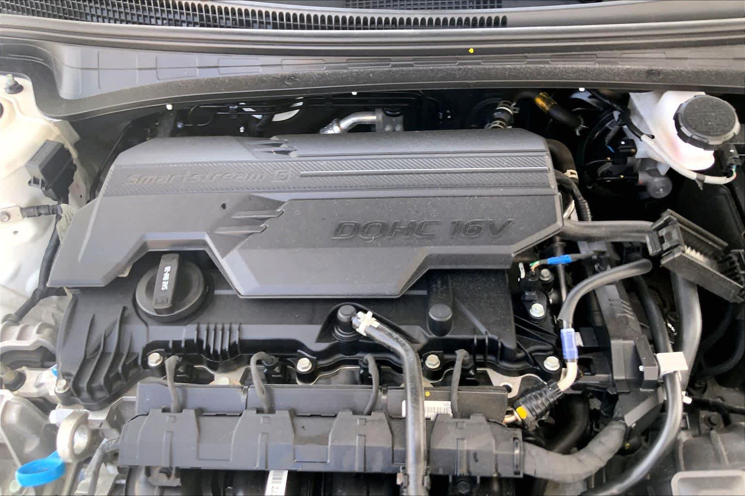 Used 2025 Hyundai Elantra SEL FWD image 32