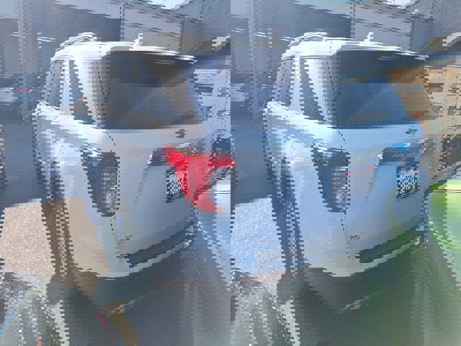 Certified 2020 Ford Explorer XLT w/ Equipment Group 202A image 4