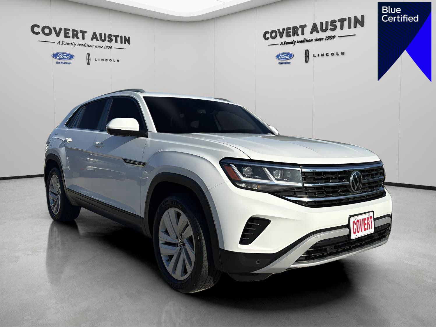 Used 2022 Volkswagen Atlas Cross Sport SE image 1