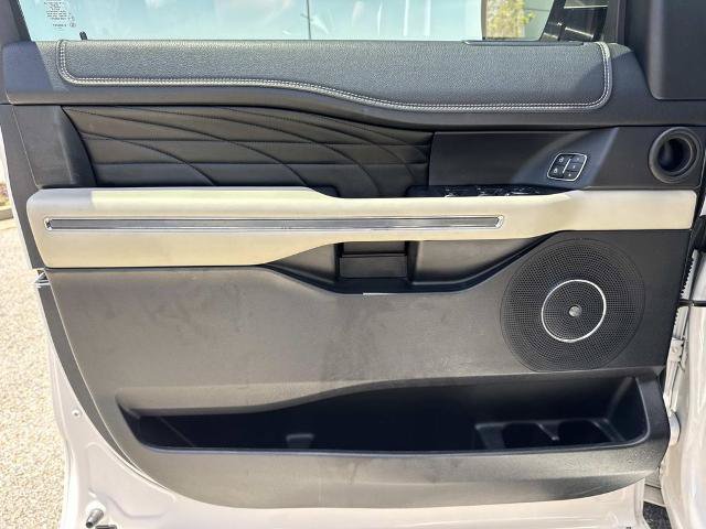 Certified 2019 Ford Expedition Max Platinum RWD image 19