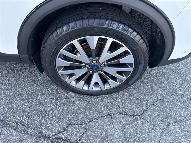 Certified 2020 Ford Escape Titanium image 14