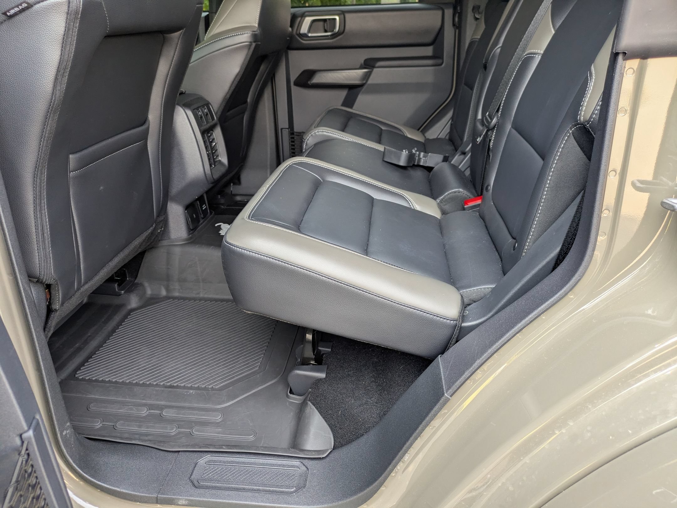 Certified 2025 Ford Bronco Outer Banks AWD/4WD image 28