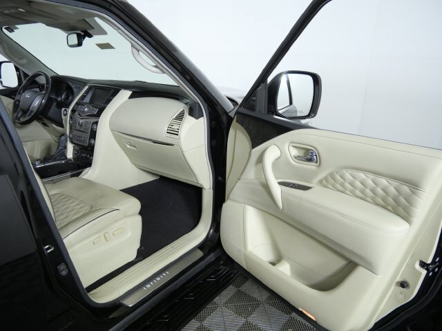Used 2019 INFINITI QX80 Luxe w/ 22" Wheel Package AWD/4WD image 11
