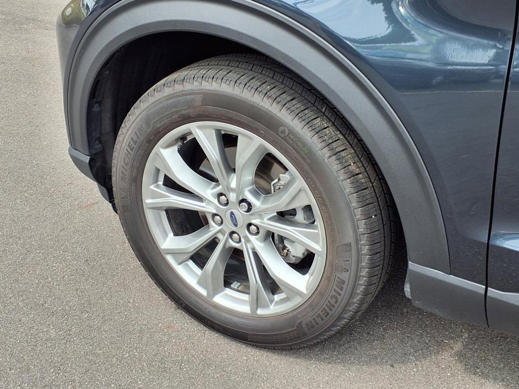 Certified 2023 Ford Explorer XLT w/ Equipment Group 202A image 28