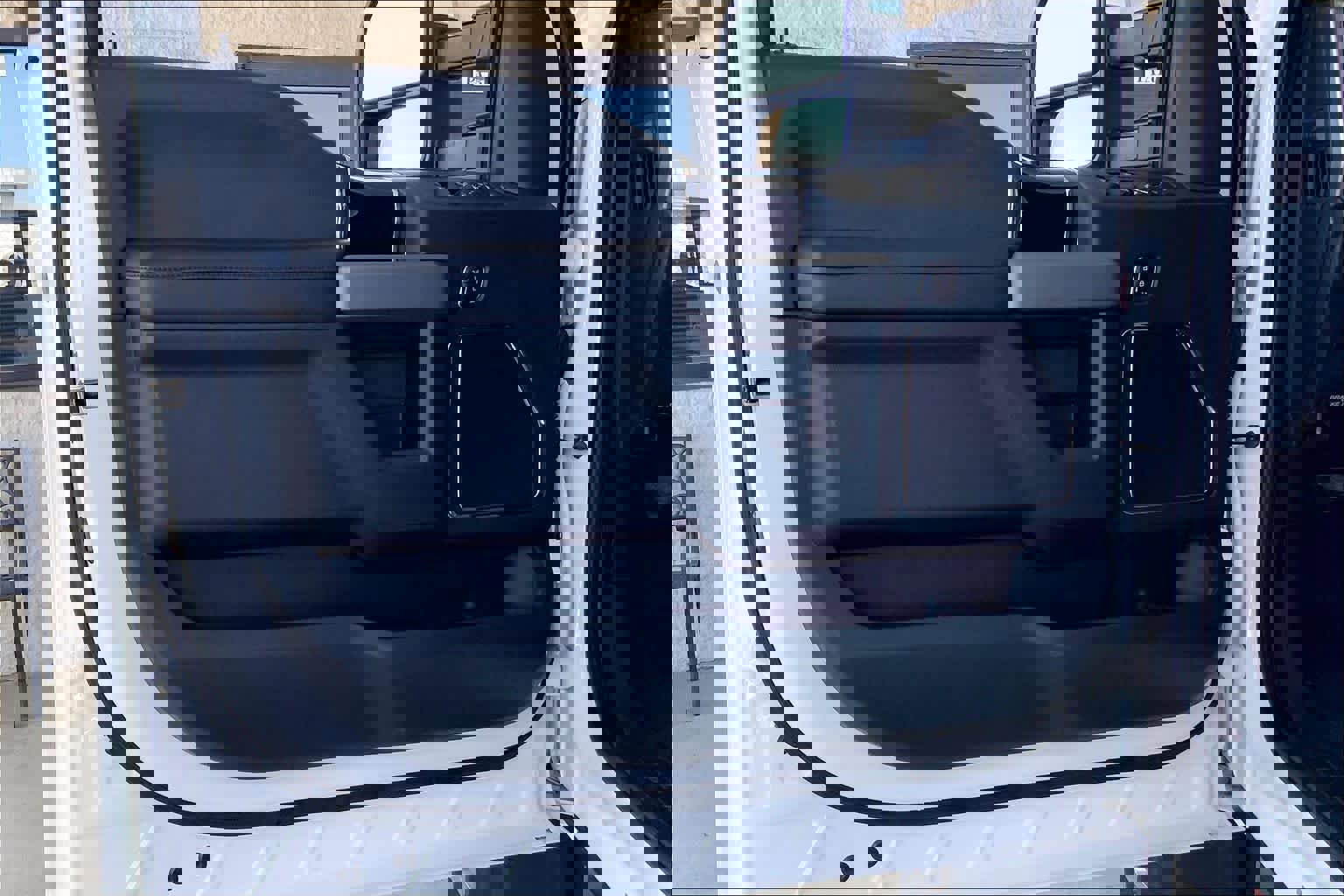 Certified 2022 Ford F450 Platinum w/ FX4 Off-Road Package image 22