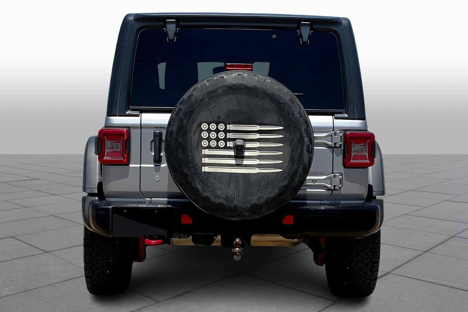 Used 2018 Jeep Wrangler Unlimited Rubicon image 2