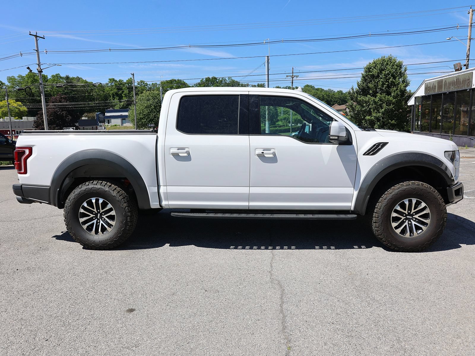 Certified 2020 Ford F150 Raptor w/ Equipment Group 802A Luxury AWD/4WD image 8
