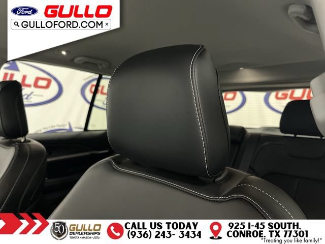 Used 2023 Jeep Grand Cherokee Limited AWD/4WD image 17