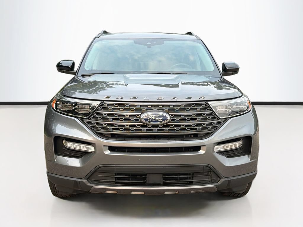 Certified 2024 Ford Explorer XLT w/ Equipment Group 202A AWD/4WD image 2