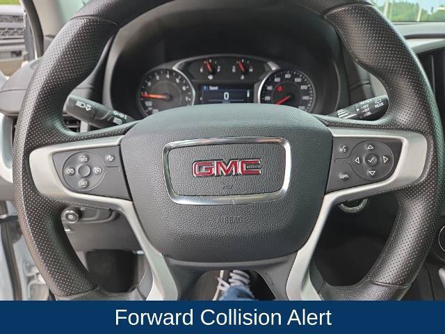 Used 2024 GMC Terrain SLE w/ Driver Convenience Package FWD image 9
