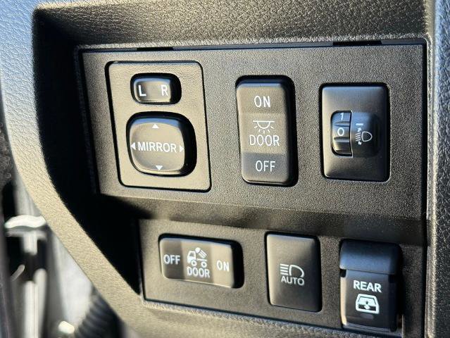 Used 2019 Toyota Tundra SR5 w/ TRD Sport Package AWD/4WD image 14