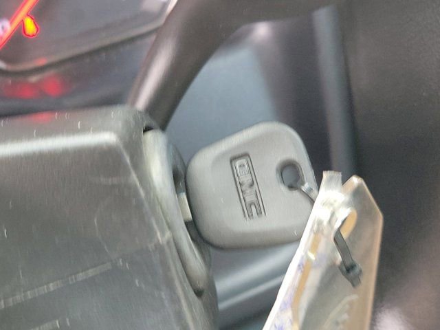 Used 2017 GMC Sierra 2500 2WD Regular Cab image 26