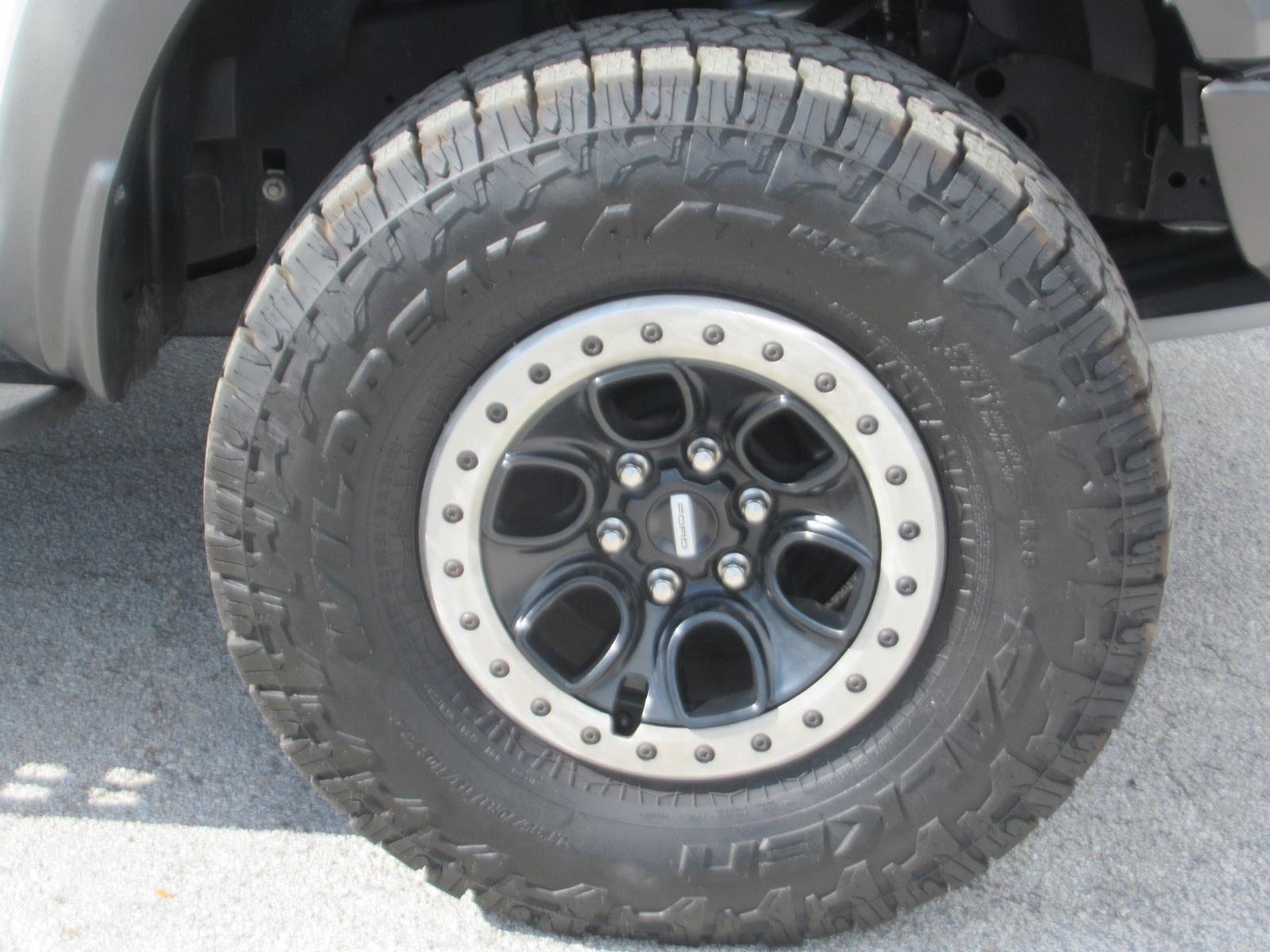 Certified 2020 Ford F150 Raptor w/ Equipment Group 802A Luxury image 8