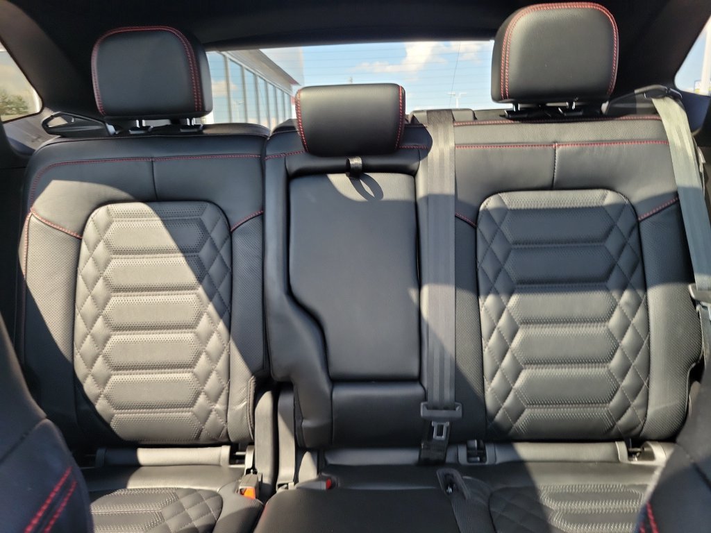 Certified 2023 Ford Escape ST-Line Elite w/ Premium Technology Package AWD/4WD image 19
