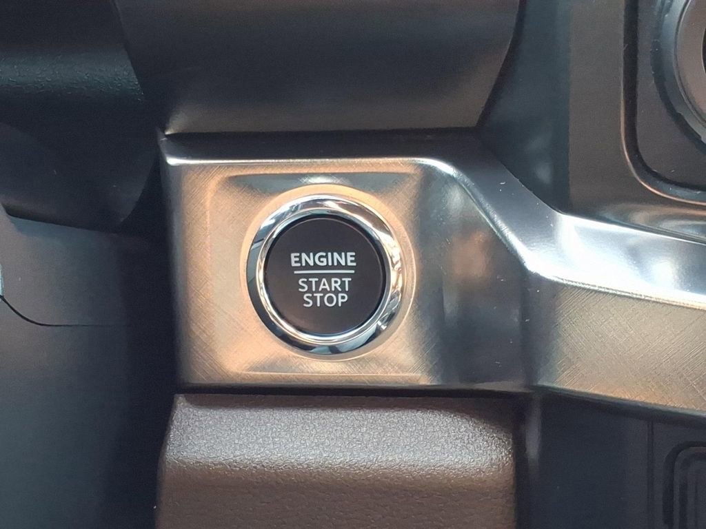 Certified 2024 Ford F250 King Ranch AWD/4WD image 25