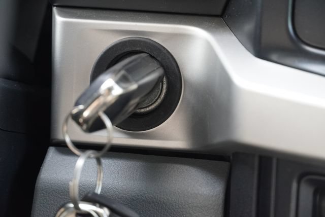 Certified 2025 Ford F250 XL AWD/4WD image 29