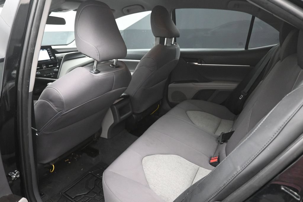 Used 2023 Toyota Camry LE FWD image 24