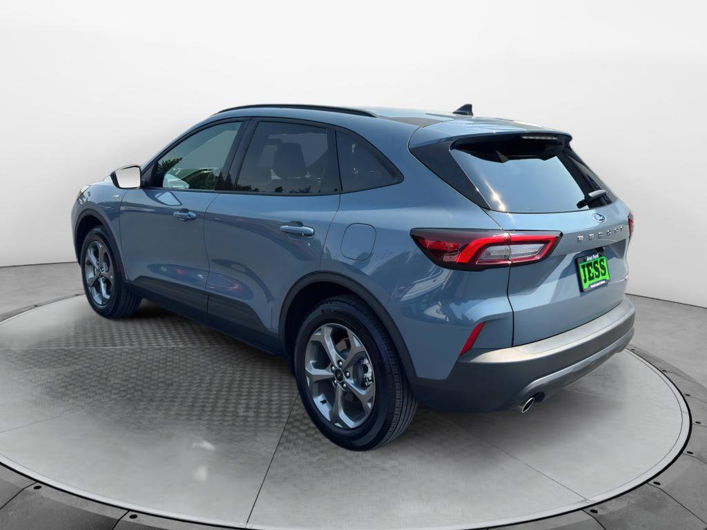 Certified 2026 Ford Escape ST-Line AWD/4WD image 4
