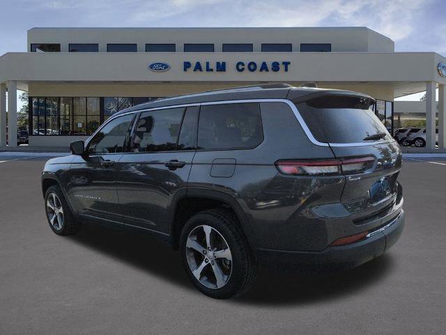 Used 2023 Jeep Grand Cherokee L Limited w/ Luxury Tech Group II image 3