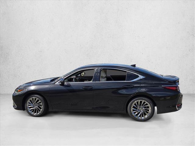 Used 2024 Lexus ES 300h Ultra Luxury w/ Accessory Package (Z2) FWD image 7