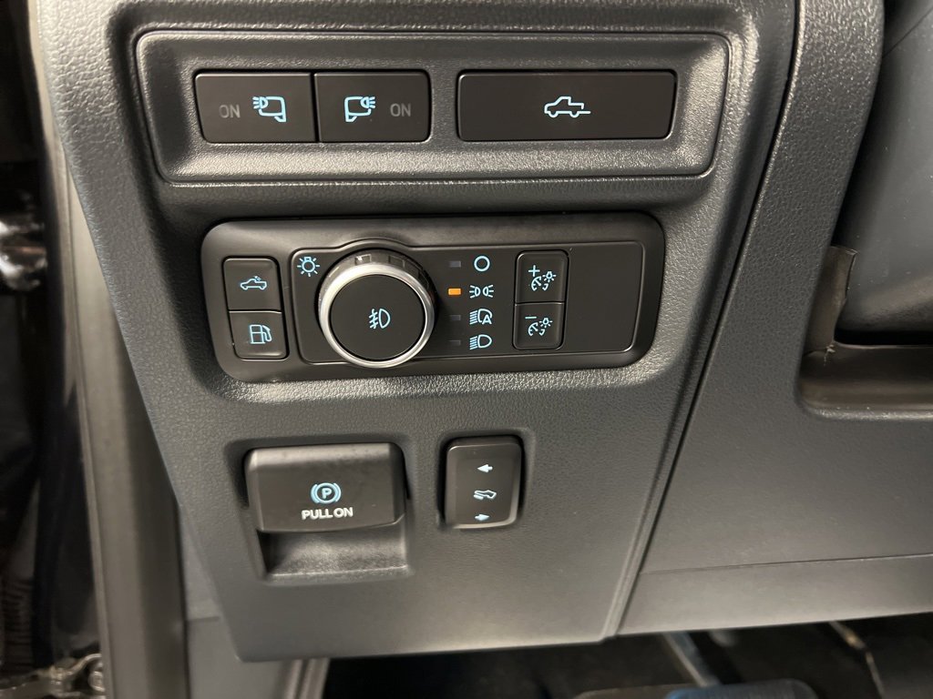 Certified 2022 Ford F150 Platinum w/ Equipment Group 701A High image 27