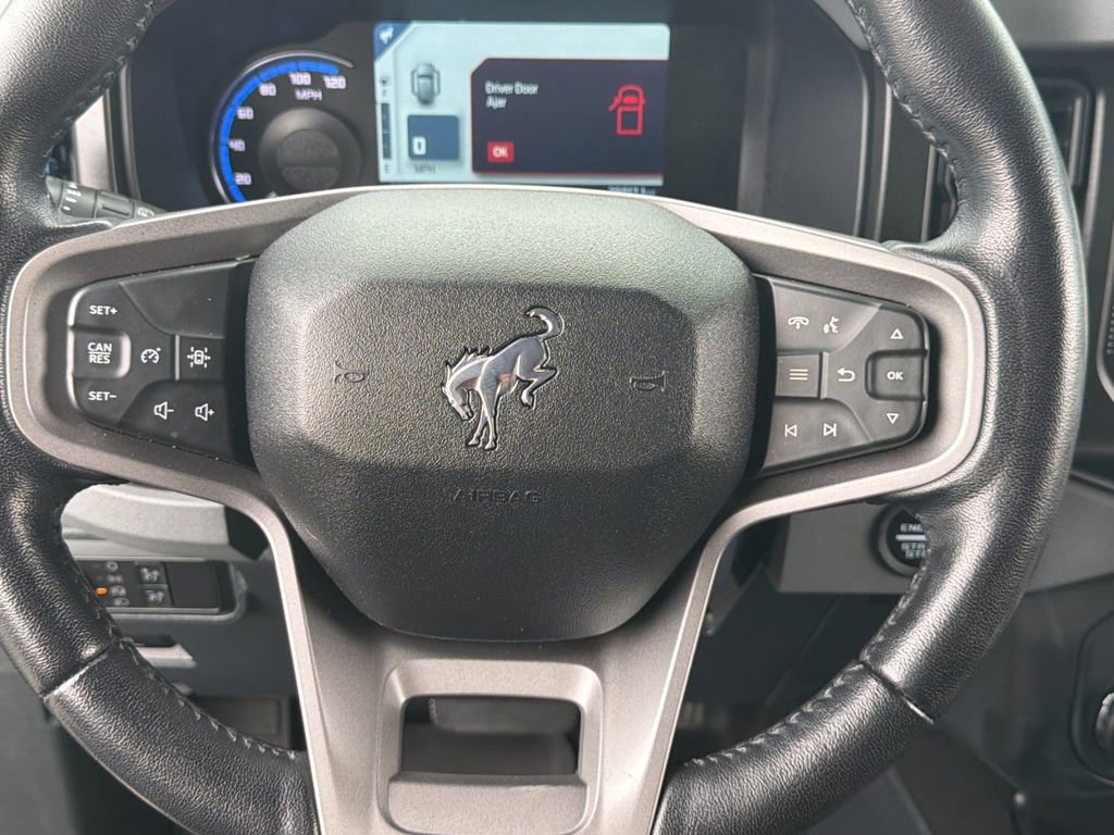 Certified 2022 Ford Bronco Black Diamond image 23