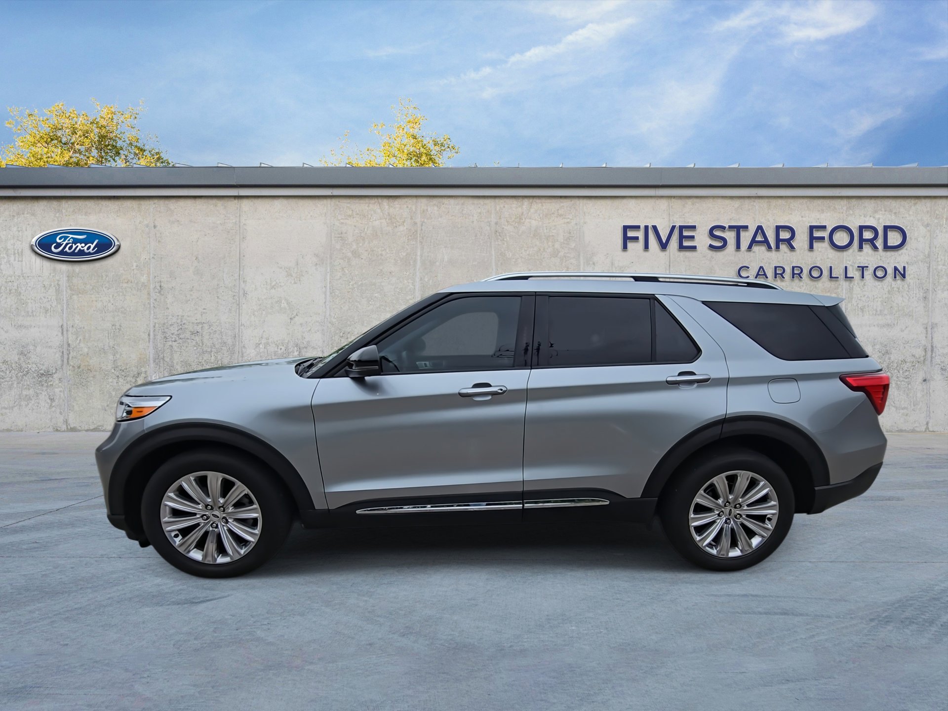 Certified 2023 Ford Explorer Limited w/ Limited Technology Package RWD image 5