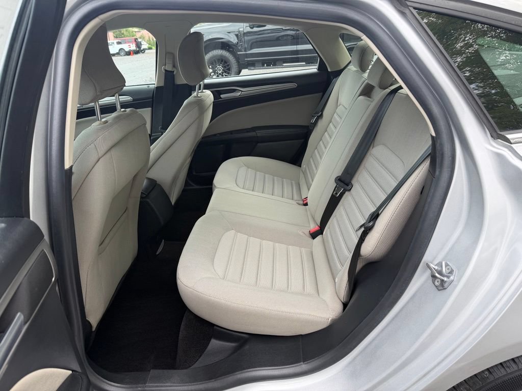 Certified 2018 Ford Fusion S FWD image 19