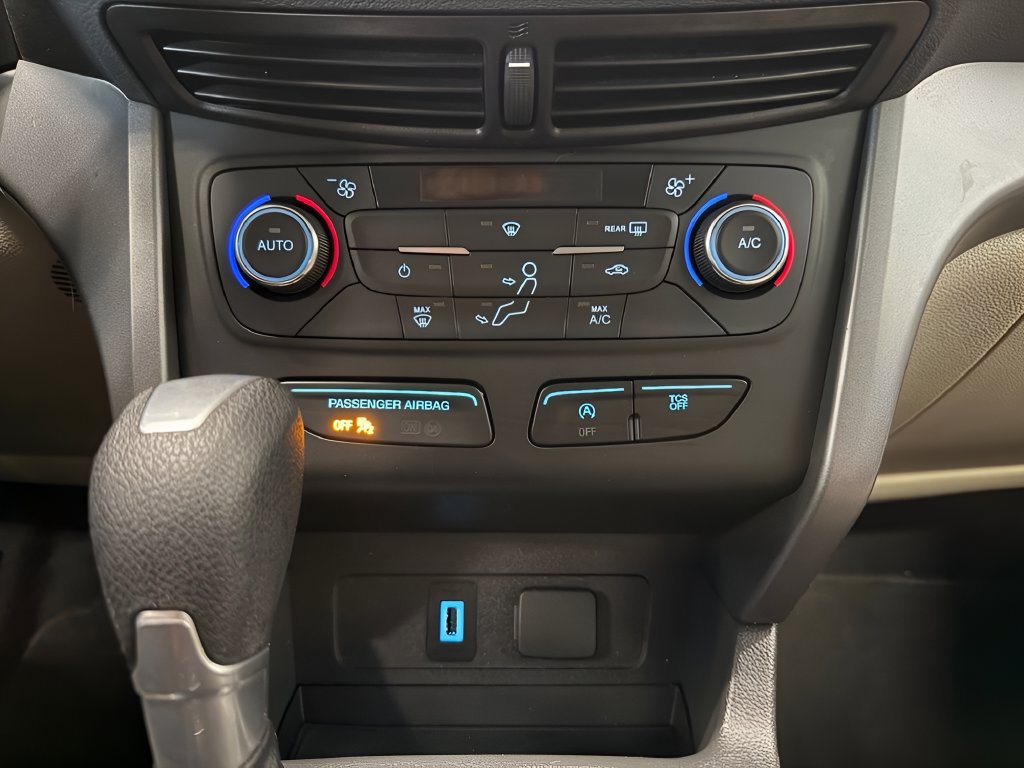 Certified 2017 Ford Escape SE FWD image 23