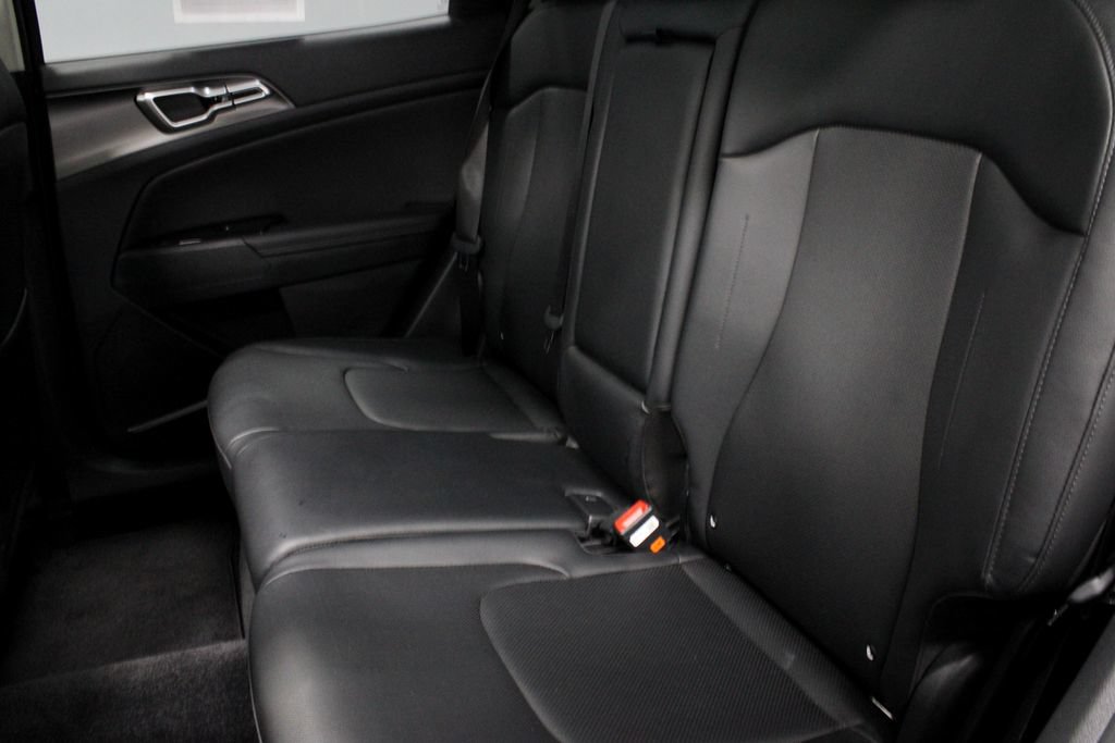 Used 2025 Kia Sportage EX w/ Premium Package AWD/4WD image 22