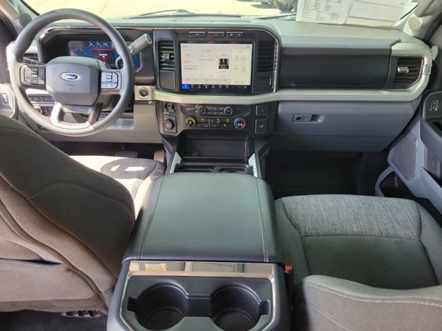 Certified 2023 Ford F250 XLT w/ Black Appearance Package AWD/4WD image 18