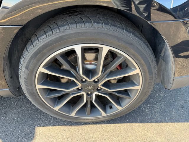 Certified 2018 Ford Taurus SHO w/ Driver Assist Package AWD/4WD image 28