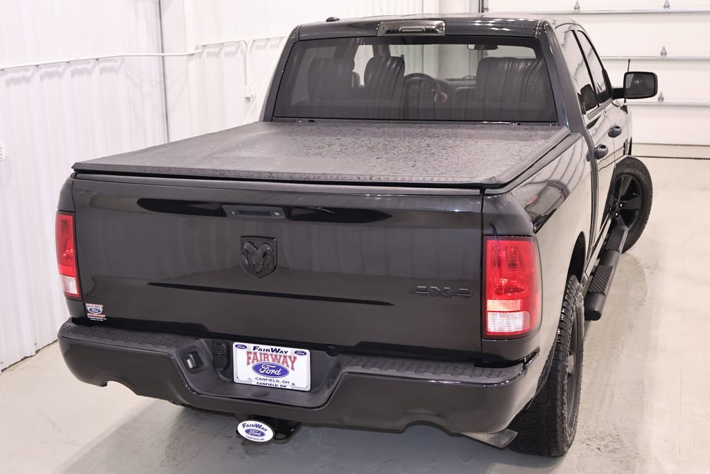 Used 2017 RAM 1500 Express w/ Black Ram 1500 Express Group AWD/4WD image 38