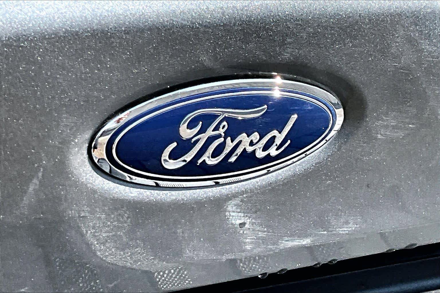 Certified 2023 Ford F350 Limited w/ FX4 Off-Road Package AWD/4WD image 31